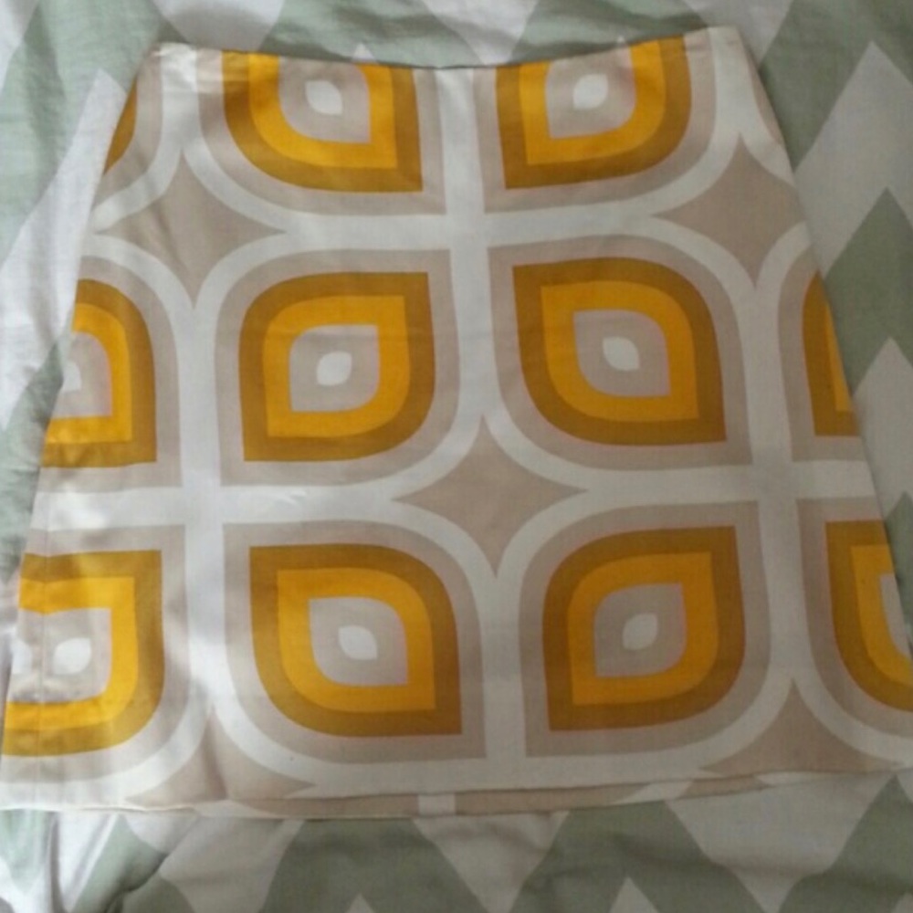 J CREW Yellow/White Patterned skirt